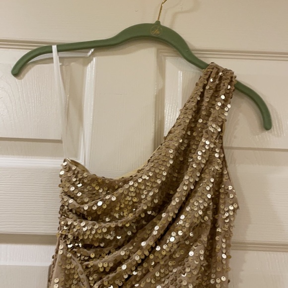 Gold sparkle one shoulder dress - Picture 2 of 3